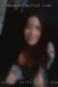 Neither milfs m or f should smoke cigarettes.