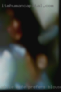 While wife prefers blouse mfm with hubby.